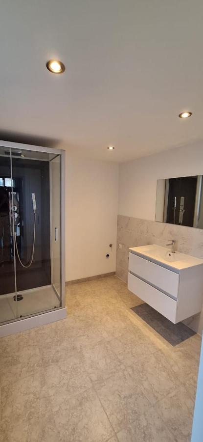 The 16Th Century 2Br Apartment In The City Center แอนต์เวิร์ป ภายนอก รูปภาพ